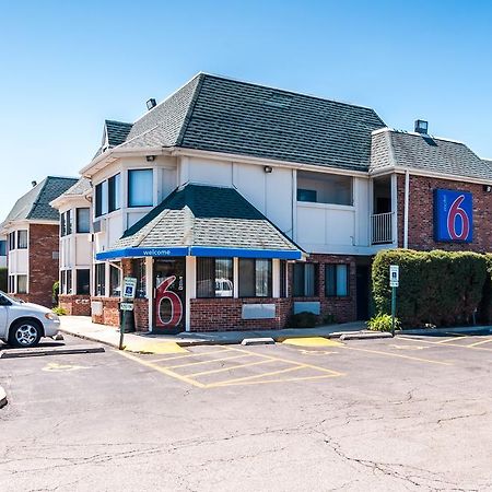 אלק גרוב וילאג' Motel 6 Chicago - Elk Grove מראה חיצוני תמונה