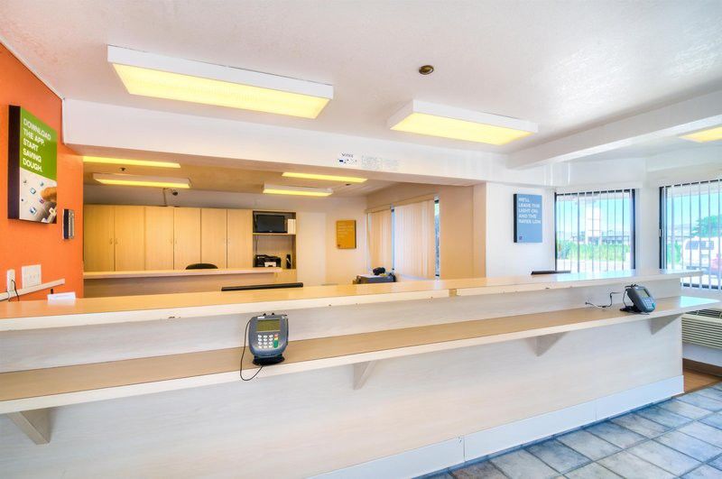 אלק גרוב וילאג' Motel 6 Chicago - Elk Grove מראה חיצוני תמונה