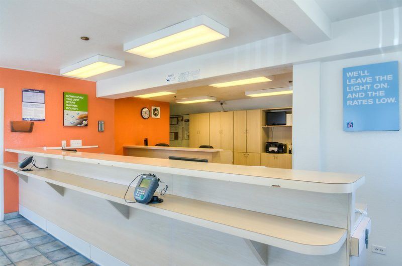 אלק גרוב וילאג' Motel 6 Chicago - Elk Grove מראה חיצוני תמונה