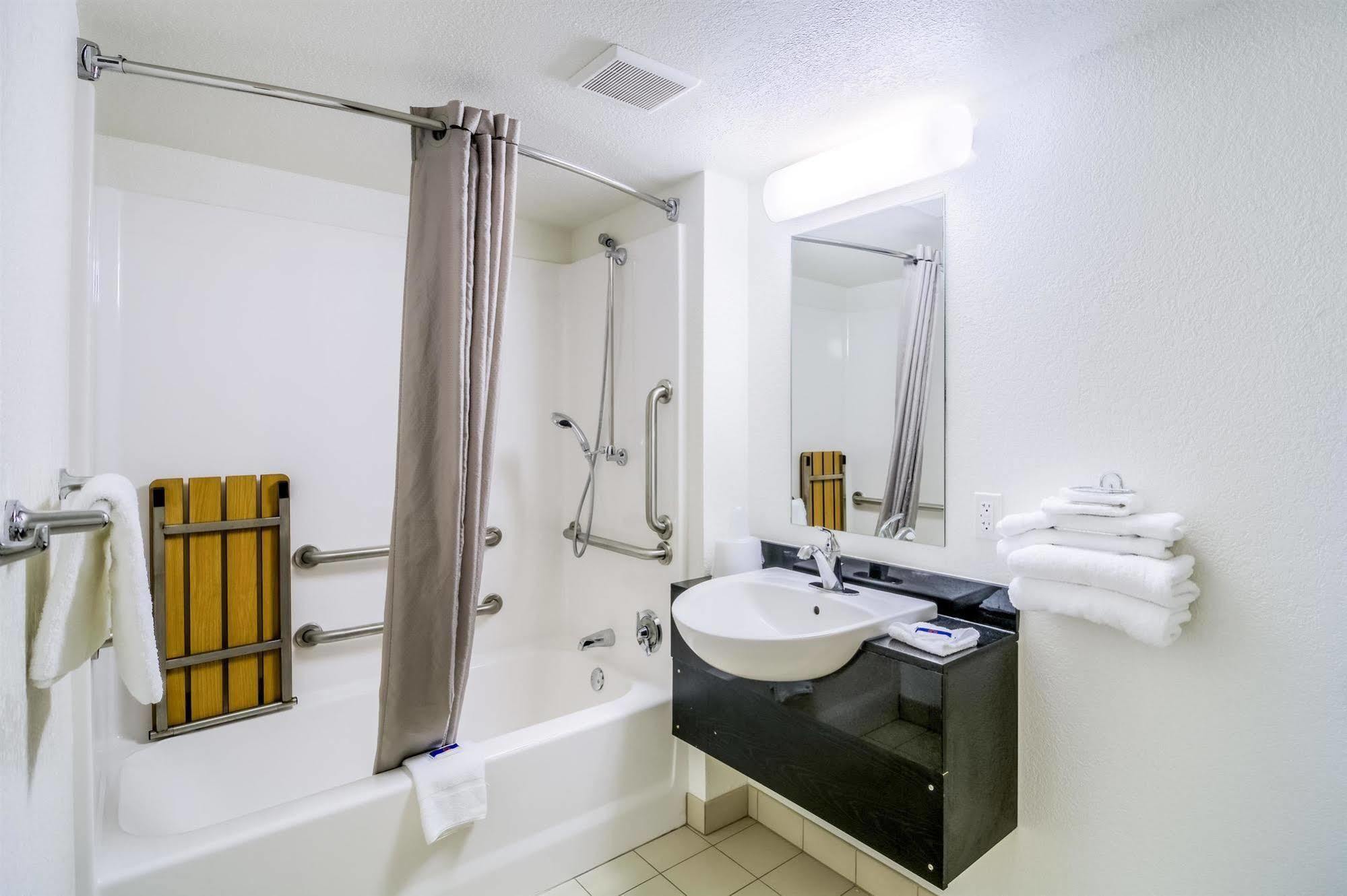 אלק גרוב וילאג' Motel 6 Chicago - Elk Grove מראה חיצוני תמונה